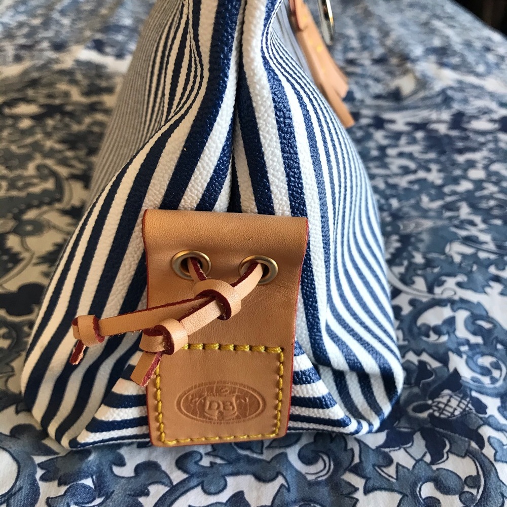 Dooney & Bourke Blue and White Stripe Purse Bag - Picture 9 of 12